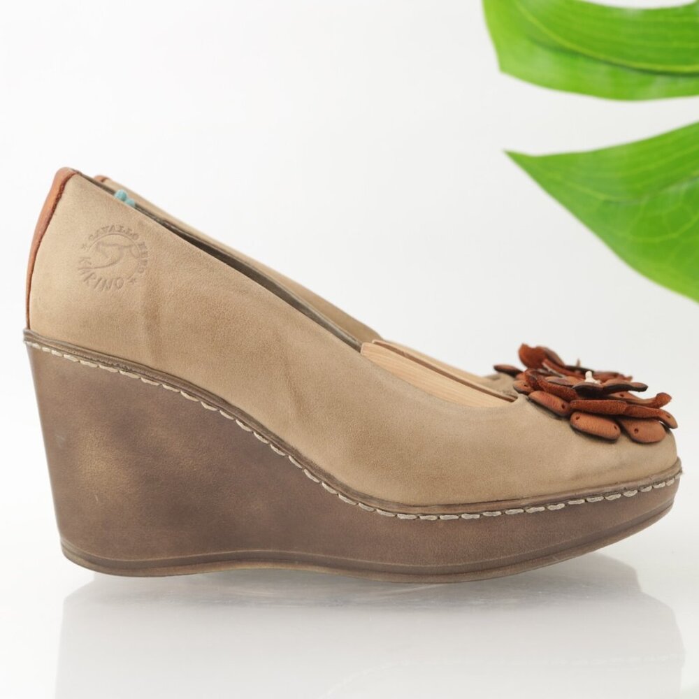 Karino Womens Pump Size 36 6 Tan Taupe Suede Wedge Platform Big Flower Boho Chic